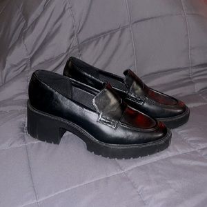 Universal Thread Platform Loafers